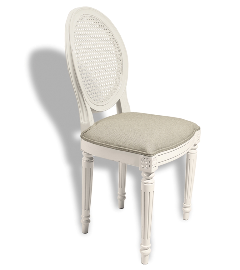 Silla blanca tapizada estilo clasico vintage blanco