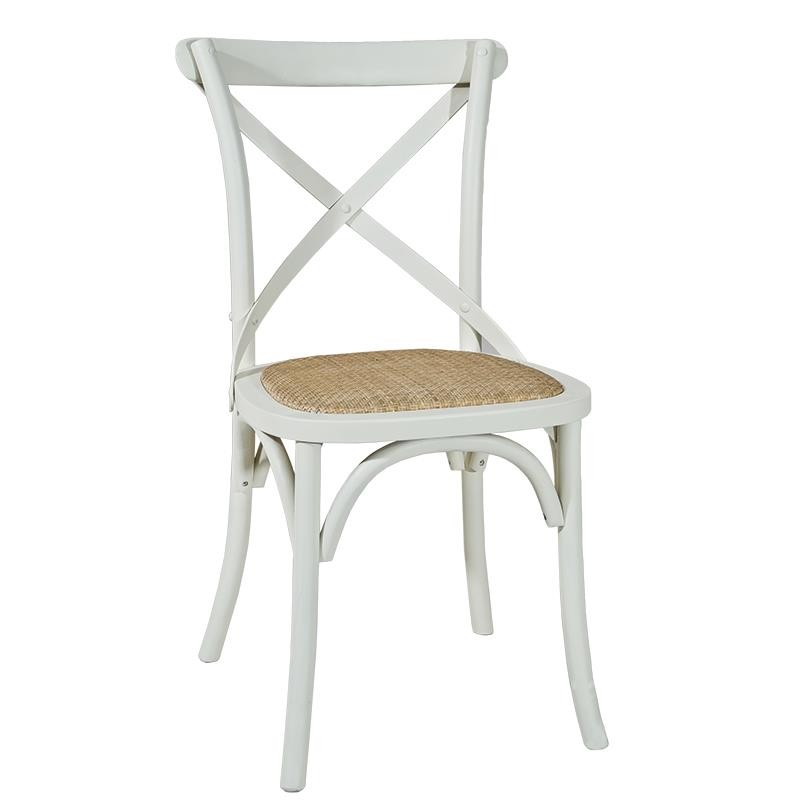 Silla actual blanca asiento rattan