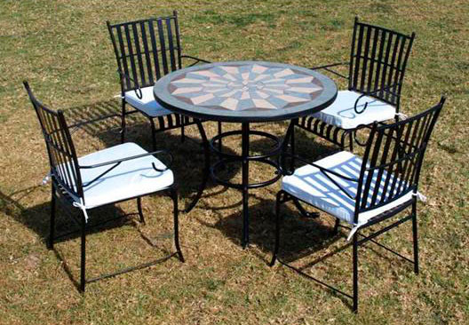 Mesa redonda de 90 y 4 sillas jardin forja ceramica